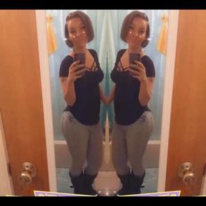 Meet your Posher, Ashley